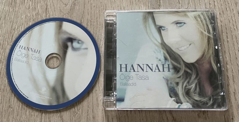 Hannah  Õige Tasa Ballaadid (autogrammiga)