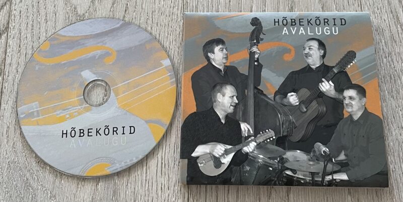 80282014 Hõbekõrid Avalugu