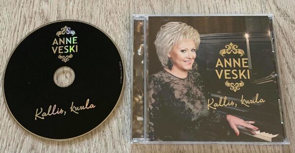 Anne Veski  Kallis, Kuula