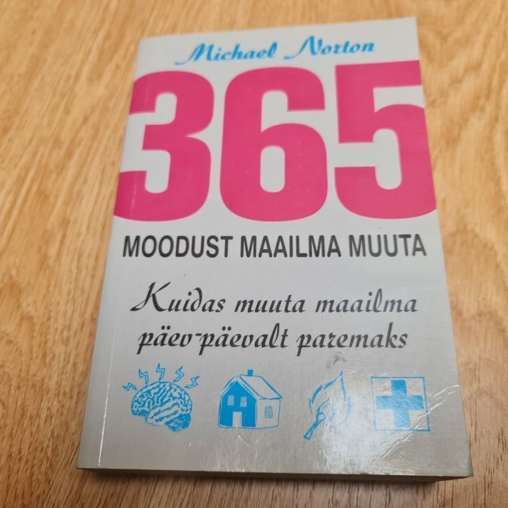 365 moodust maailma muuta . Michael Norton