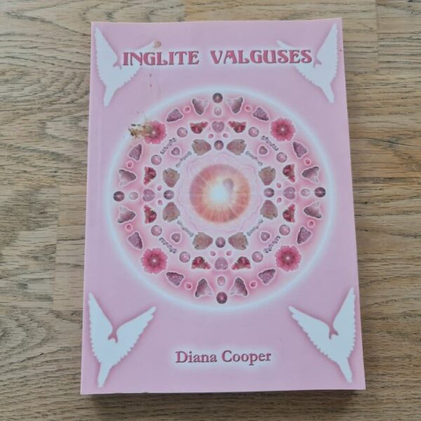 Inglite valguses . Diana Cooper