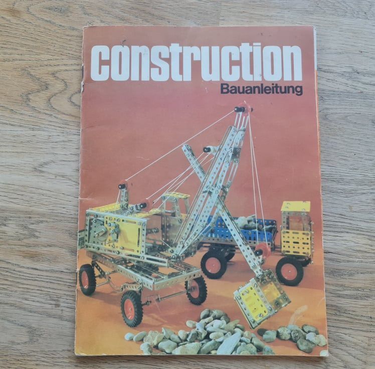 84464437 Konstruktor . Construction