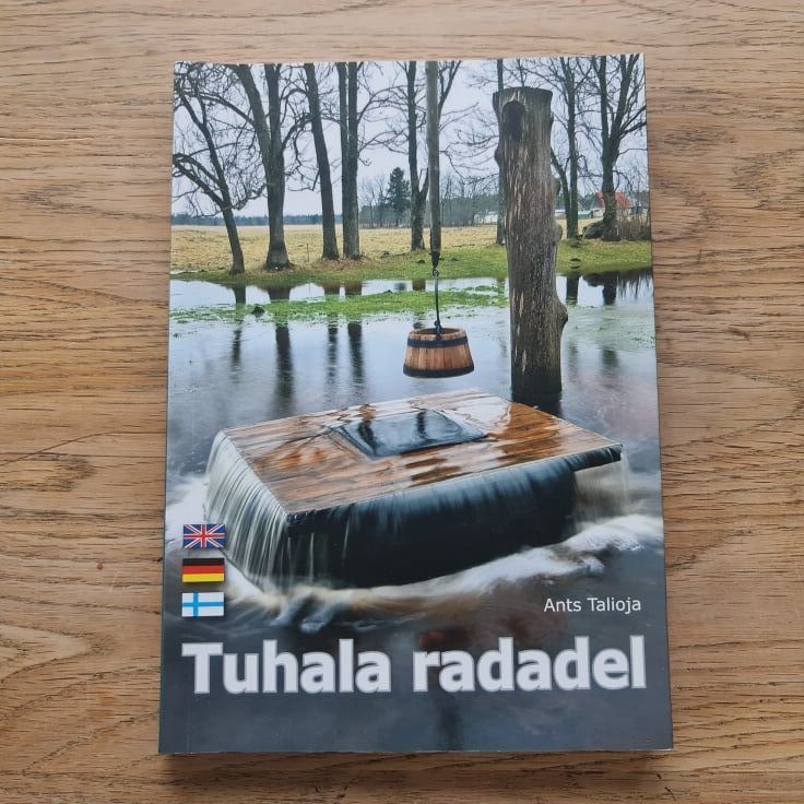 Tuhala radadel
