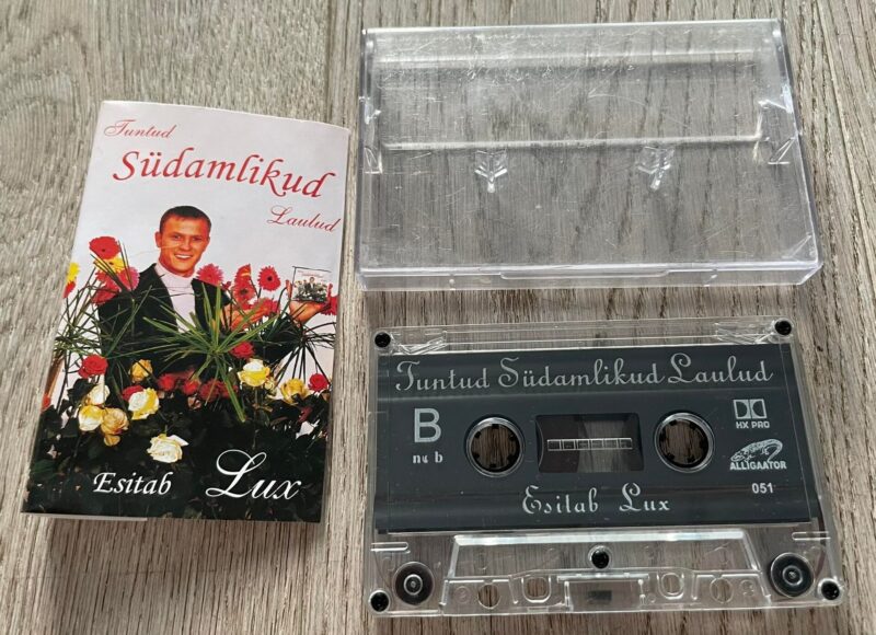 86804977 Tuntud Südamlikud Laulud Esitab Lux