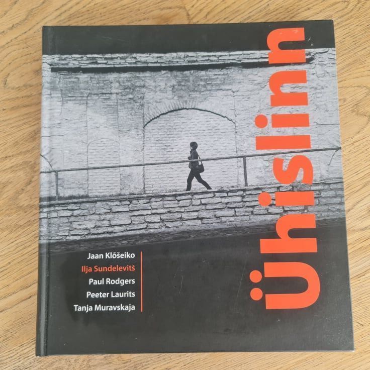 88259825 Ühislinn . Jaan Klõšeiko, Peeter Laurits, Tanja Muravskaja