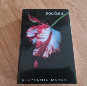 Noorkuu . Stephenie Meyer