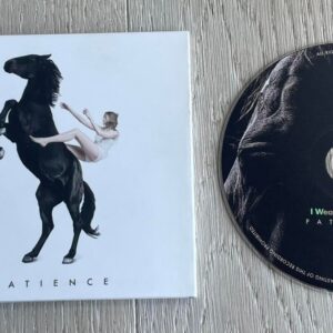 I Wear* Experiment  Patience autogrammiga