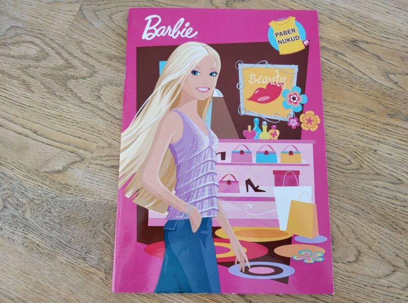 94028481 Barbie värvimis ja kleepsuraamat