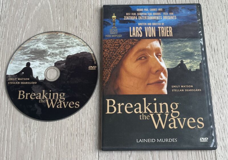 94144109 Breaking The Waves