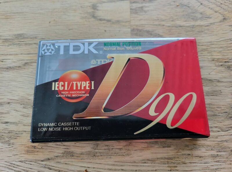 94185378 UUS! TDK D90 Kassett