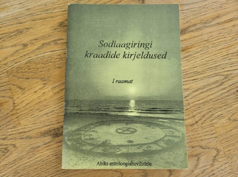 94541003 Sodiaagiringi kraadide kirjeldused 1 raamat