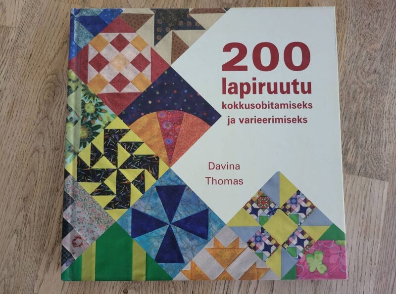 200 lapiruutu . Davina Thomas