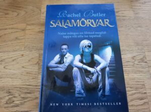 Salamõrvar . Rachel Butler