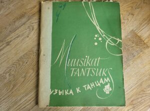 Muusikat tantsuks 3 . A. Oit