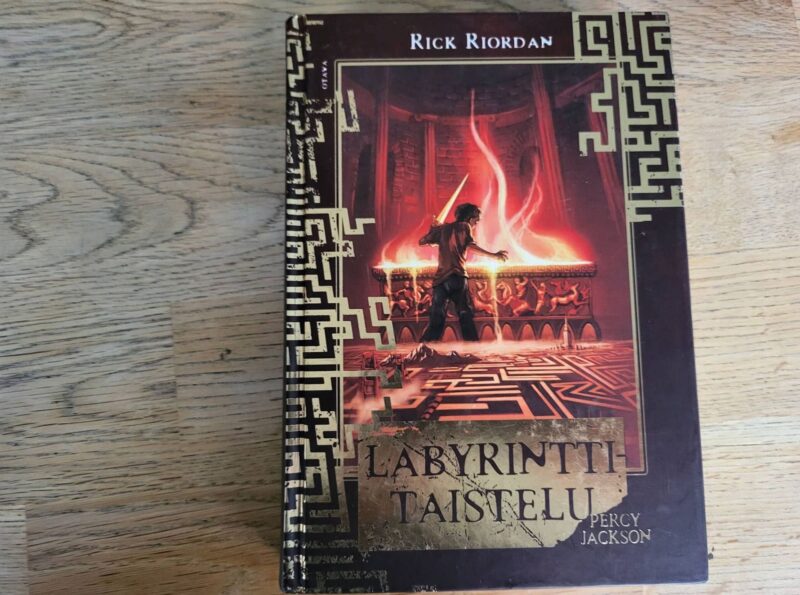 95591778 Labyrinttitaistelu . Rick Riordan