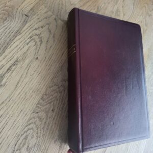 98290654 Pyha Raamattu . Vanha Testamentti Uusi Testamentti