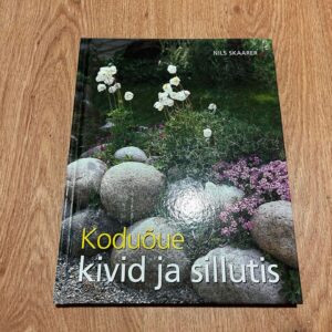 98458512 Koduõue kivid ja sillutis . Nils Skaarer