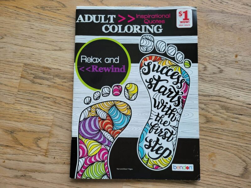 Adult coloring . Uus värviraamat