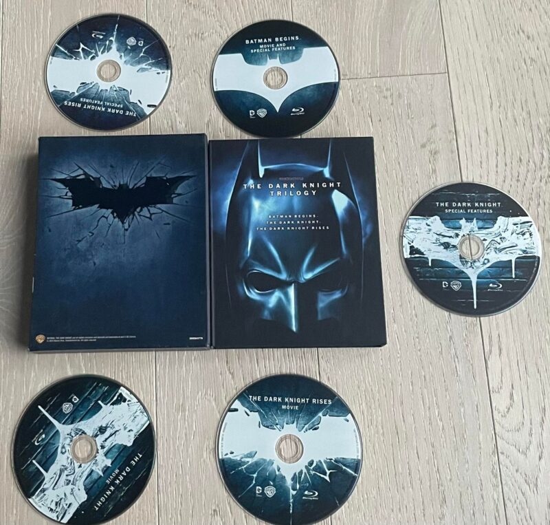 98697204 The Dark Knight trilogy Blu-ray