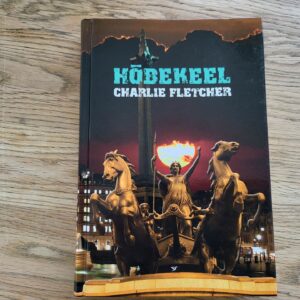 Hõbekeel . Charlie Fletcher