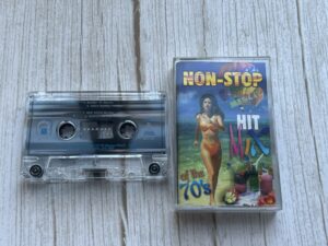 Non-Stop Hit Mix Helikassett