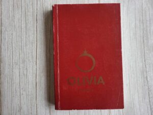 Olivia . Ervin Õunapuu . autogrammiga