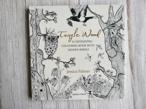 Tangle Wood A Captivating Colouring Book Värvimisraamat
