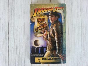 Indiana Jones and the Dance of the Giants .  Rob Macgregor