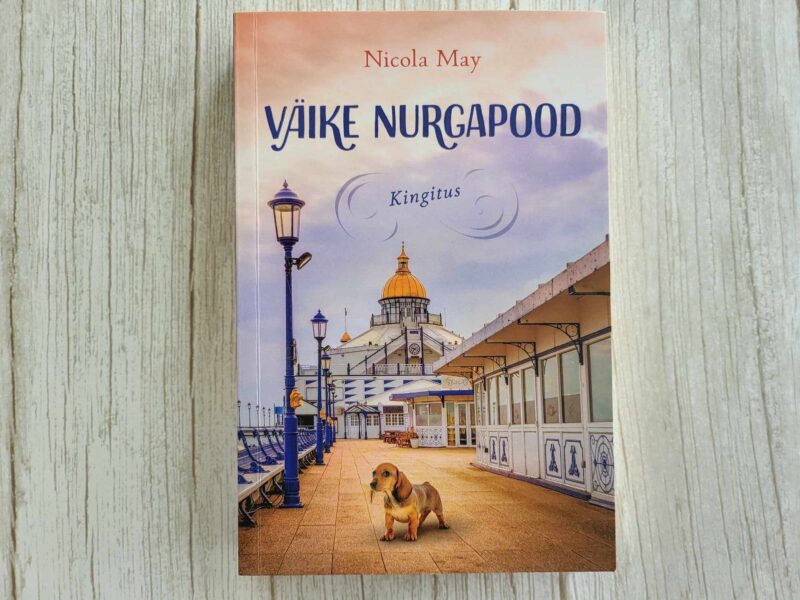 112047989 Väike nurgapood kingitus . Nicola May