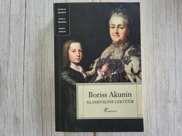 Klassiväline lektüür . Boriss Akunin