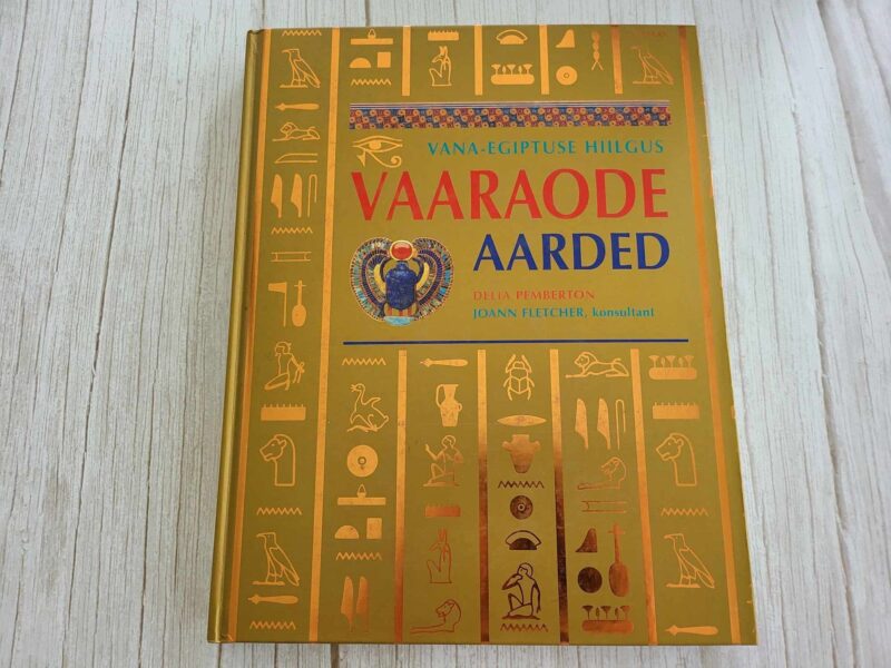 Vaaraode aarded . Delia Pemberton