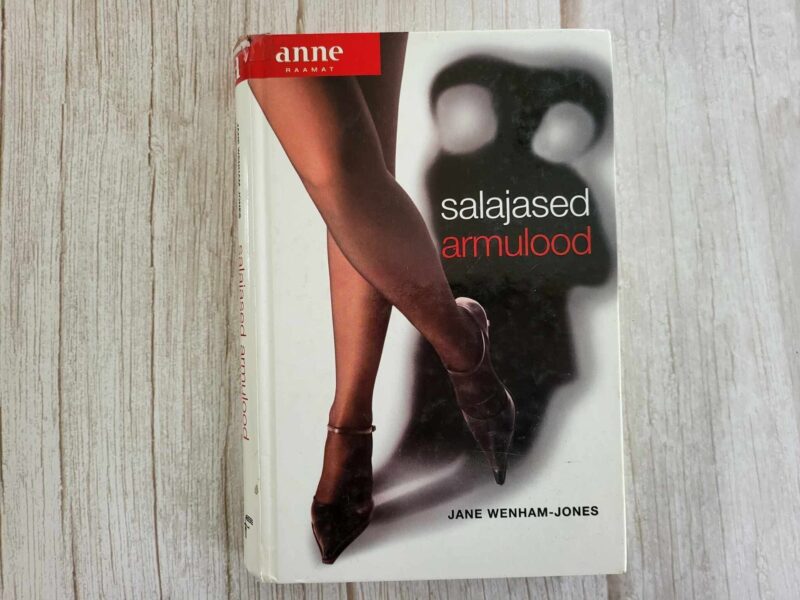 112681798 Salajased armulood . Jane Wenham-Jones