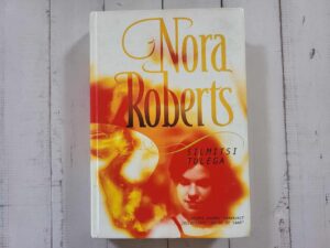 Silmitsi tulega . Nora Roberts