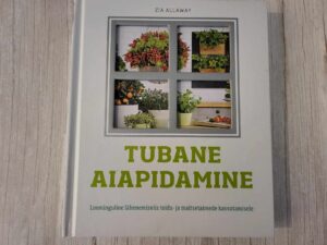 Tubane aiapidamine . Zia Allaway