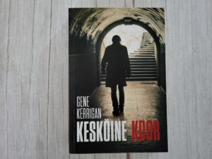 Kesköine koor . Gene Kerrigan