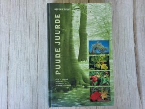 Puude juurde . Hendrik Relve