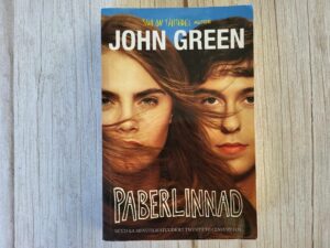 Paberlinnad . John Green