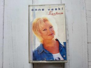 Anne Veski Lootus
