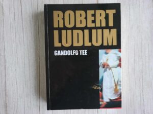Gandolfo tee . Robert Ludlum