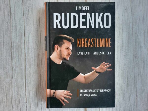 Kirgastumine Lase lahti andesta ela . Timofei Rudenko