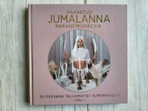 Haavatud jumalanna paranemispäevik . Kerli Kõiv