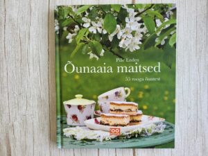 Õunaaia maitsed .  Piret Enden