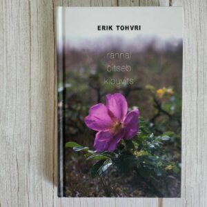 121645422 Rannal õitseb kibuvits . Erik Tohvri