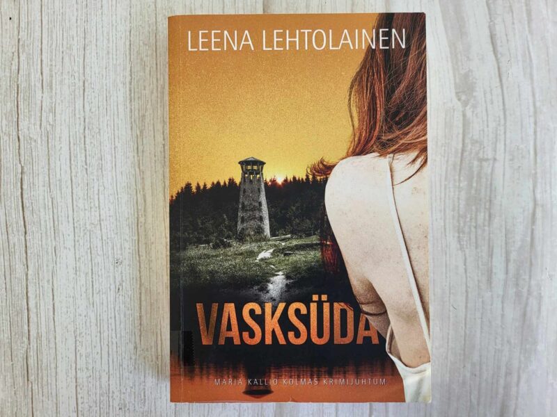 121955302 Vasksüda . Leena Lehtolainen