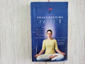 Praktiseerime reiki't . Jennie Austin