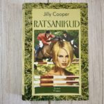 Ratsanikud – Jilly Cooper