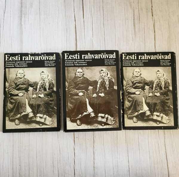 Eesti rahvarõivad I - III koos lõikelehtedega. Täiskomplekt